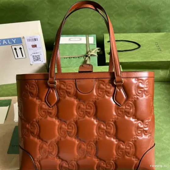 Firstbag ru matelassé GG GUCCI tote medium leather 0527